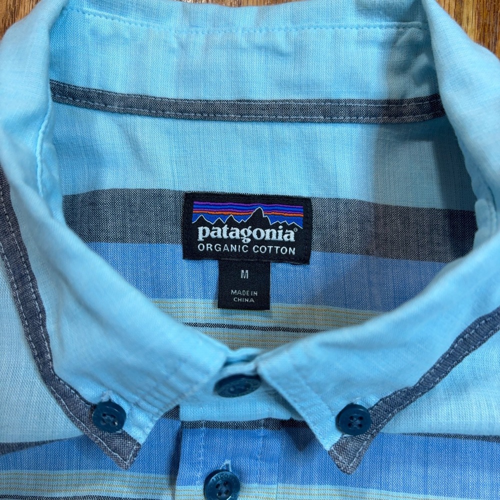 Patagonia Organic‎ Cotton Button Shirt Men's Medium Short Sleeve Blue Striped - Picture 3 of 7